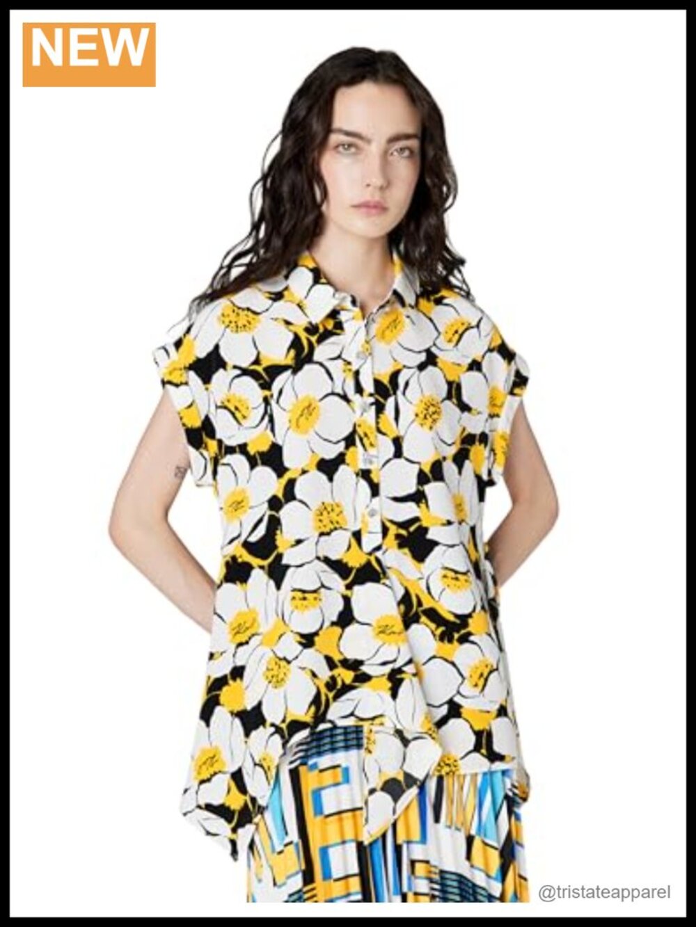 Karl Lagerfeld Women's Short Sleeve Geo Whimsy Side Tie Blouse 100% Polyester